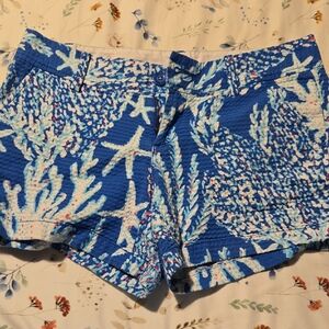 Lilly Pulitzer Blue and White Bermuda Shorts with Marine Design